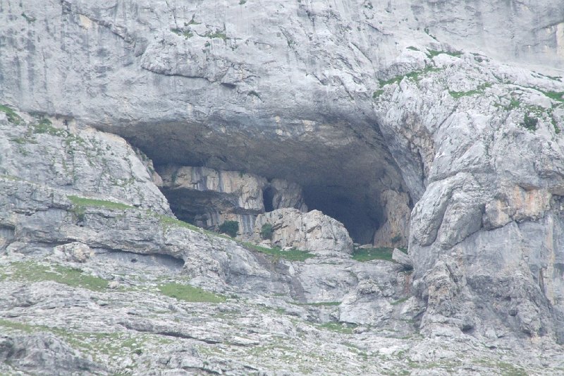 2008-07-10,16-02-18,grotte.jpg