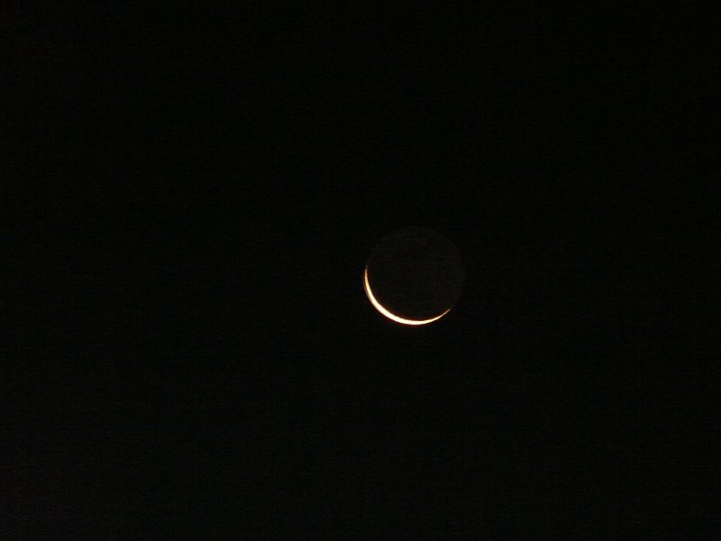 P1030508.JPG - joli croissant de lune